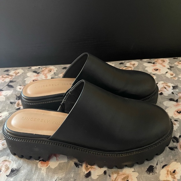 Sincerely Jules - Picture 2 of 9